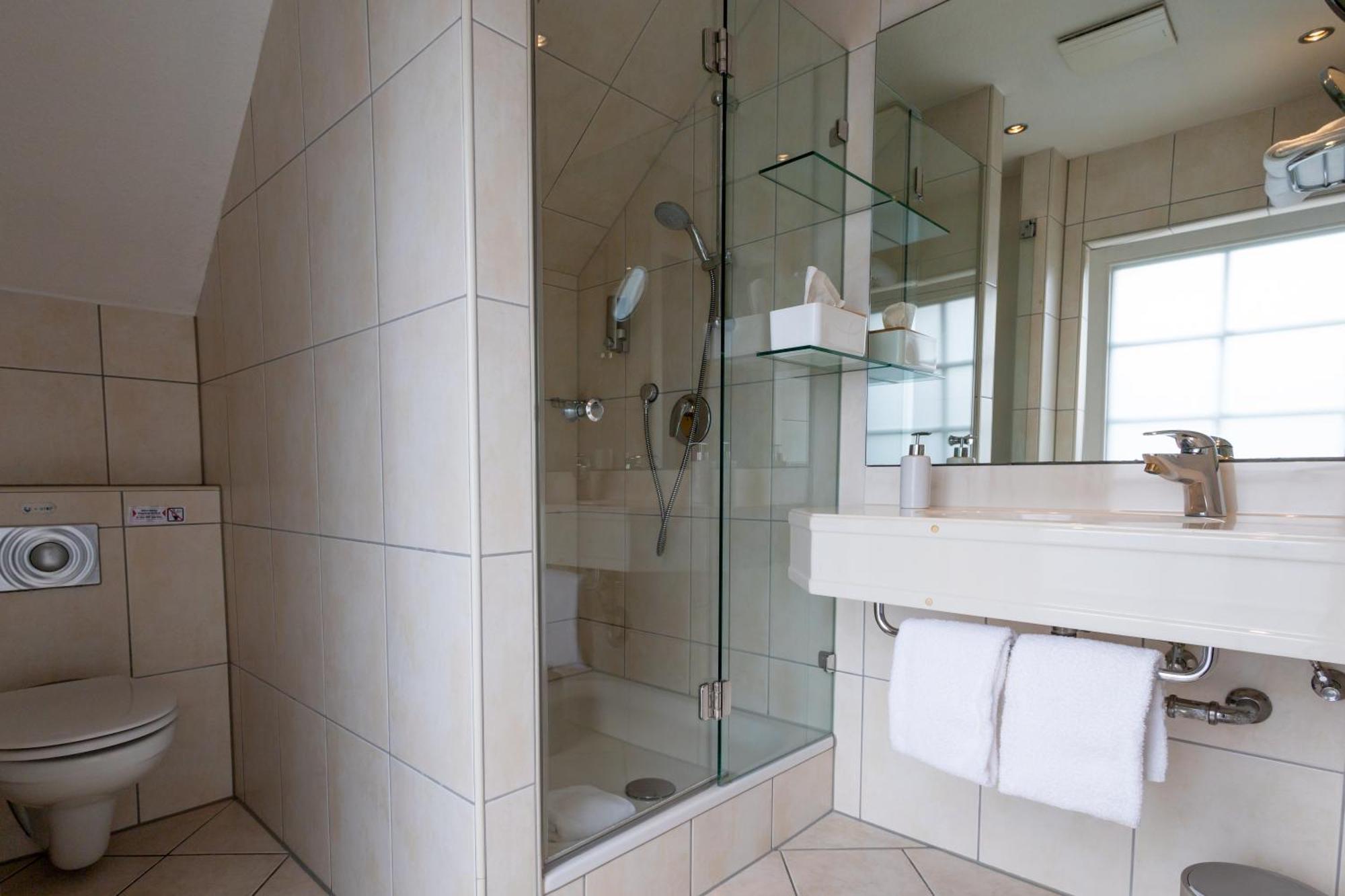 Hotel Fischerhaus Dusseldorf Ngoại thất bức ảnh